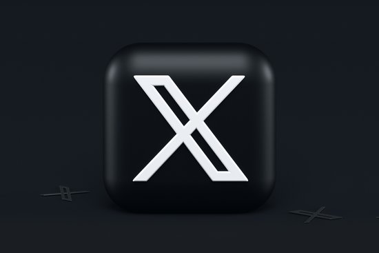 Eine 3D-Optik des Logo des Dienstes "X" auf schwarzem Grund